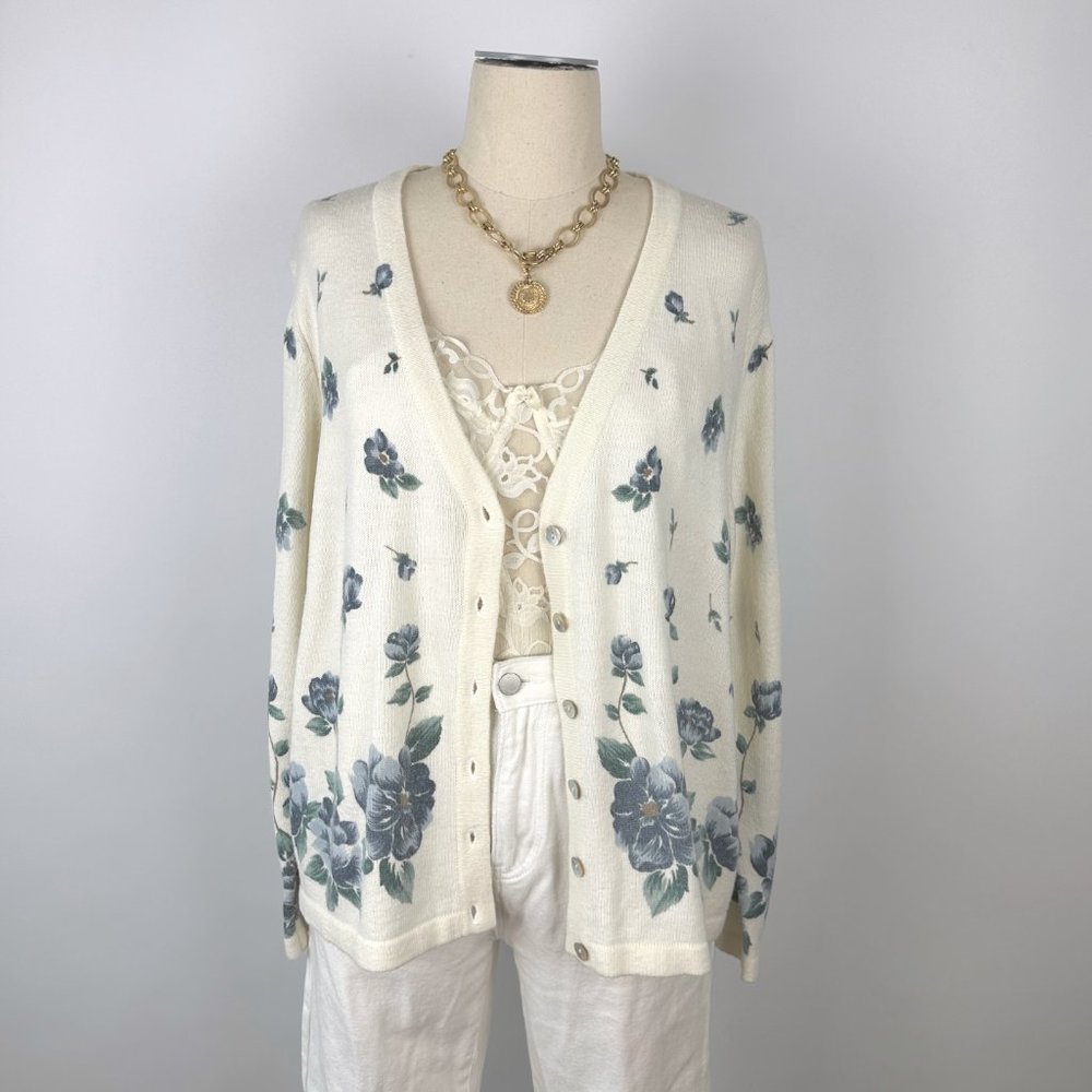 Vintage Cottagecore Floral Cardigan